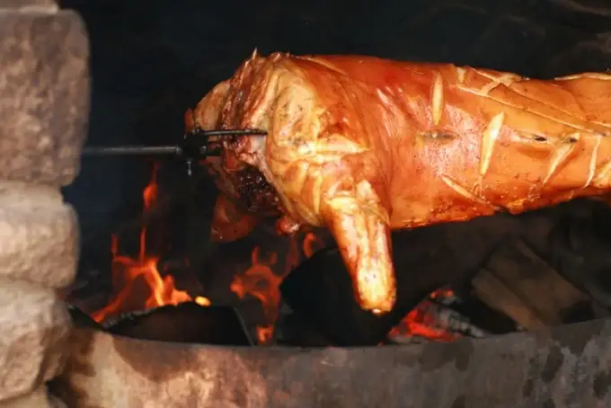 Hog Roast Catering vs Traditional Buffets