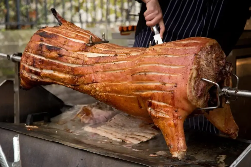 Why a Hog Roast is Perfect Food for a Wedding